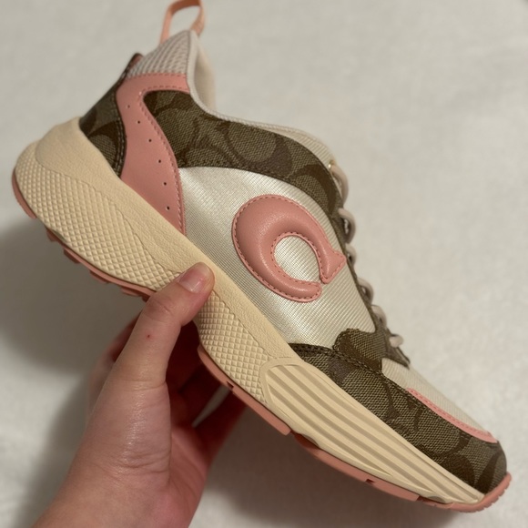 NEW Coach Sneakers C 275 Signature Tech Runner in khaki and light pink 🩷 - Picture 5 of 5